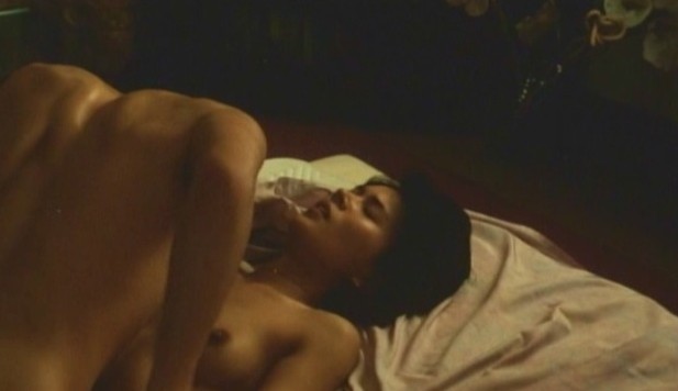 清水美砂（女優濡れ場）映画「うなぎ」での乳首丸出しヌード濡れ場セックス映像。（※動画あり）